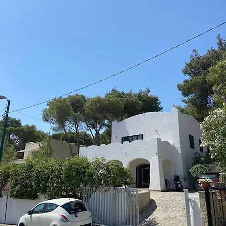Cucchiara , Santa Caterina Immersa Nel Verde Di Porto Selvaggio * Nardo